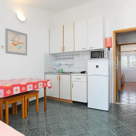 Apartment By The Sea Duce, Omis - 2737 Duće
